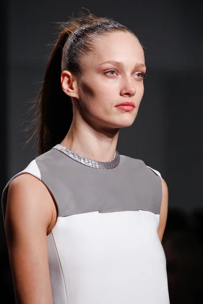 Look 9